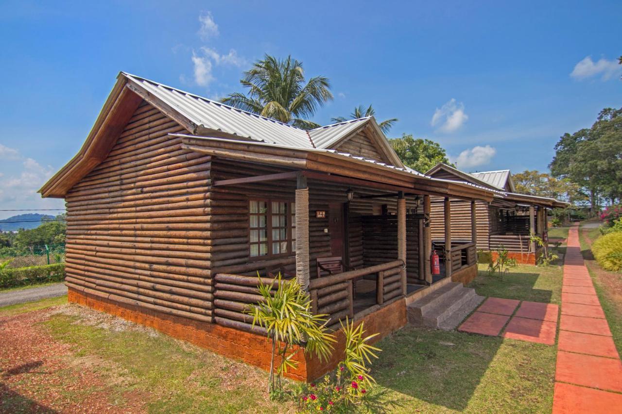Eagle Ranch Resort Port Dickson Exterior foto