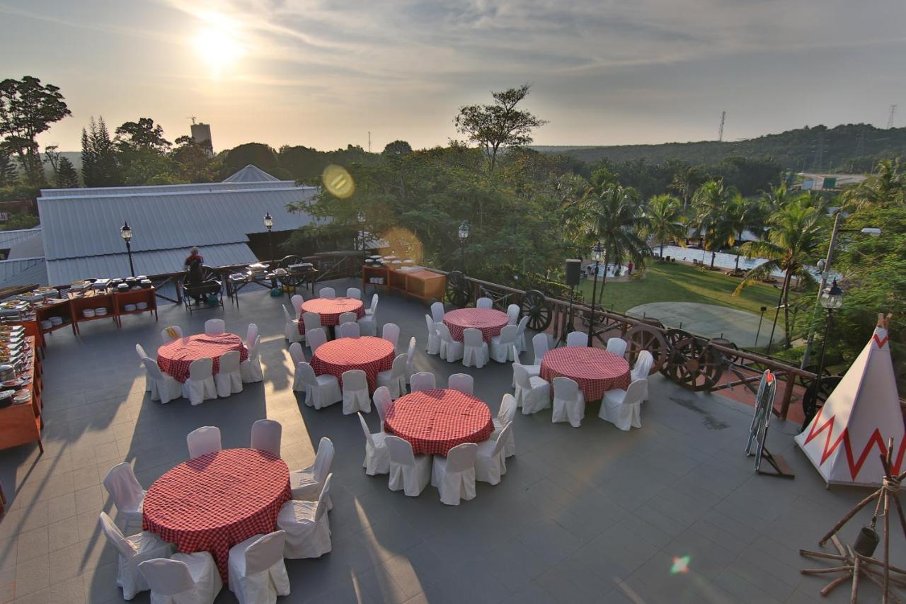 Eagle Ranch Resort Port Dickson Exterior foto